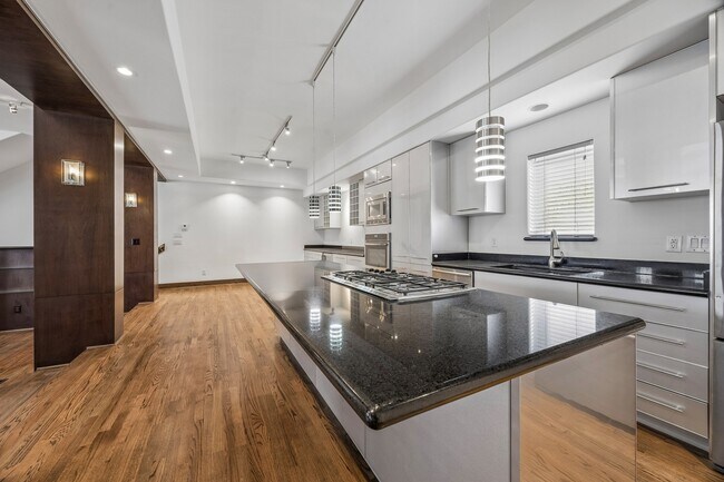 Foto del edificio - 1820 Prospect St