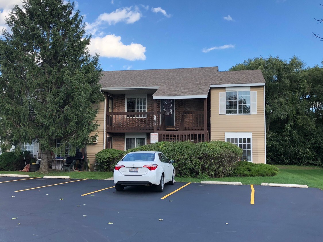 653 Swan Dr Unit 1b, Grayslake, IL 60030 Apartments in Grayslake, IL