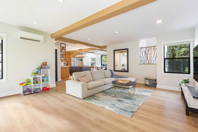 Foto del edificio - 9047 51st Ave NE
