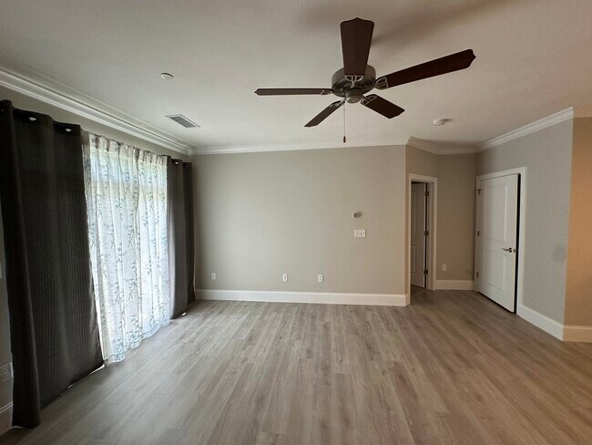 Building Photo - 2 Henry David Dr