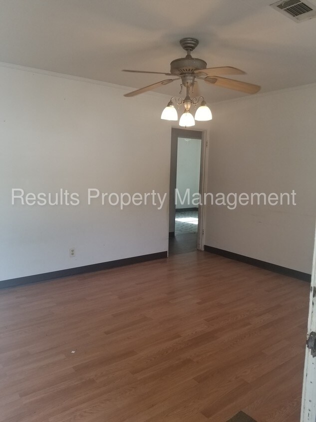 Building Photo - 4470 Whitehouse Pkwy, Apt 1 (Warm Springs GA)