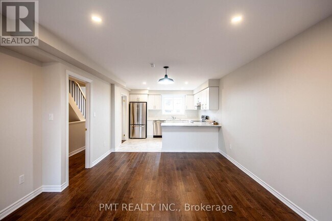 Photo du bâtiment - 18 Darrell Ave