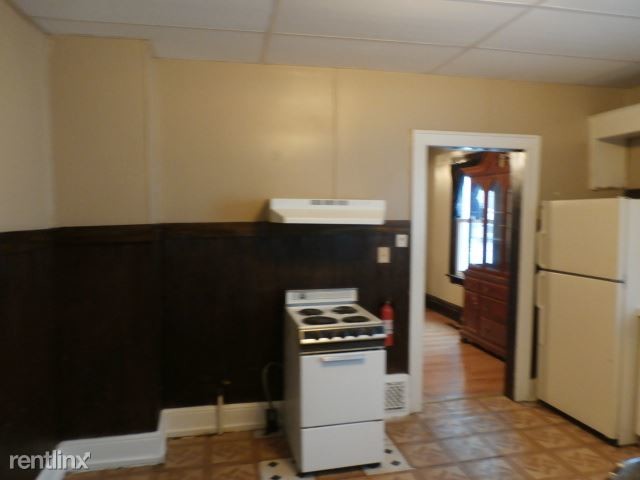 Building Photo - 2 br, 1 bath Apartment - 1112 Spring St Apt 1