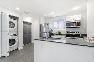 Building Photo - 541 NW 33rd St