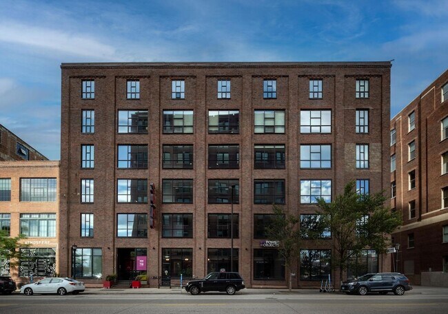 Foto del edificio - 718 N Washington Ave