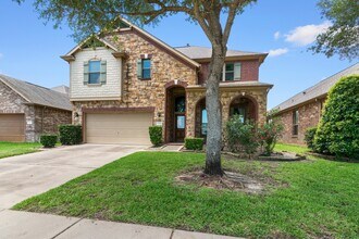 Building Photo - 11119 Hayden Falls Dr