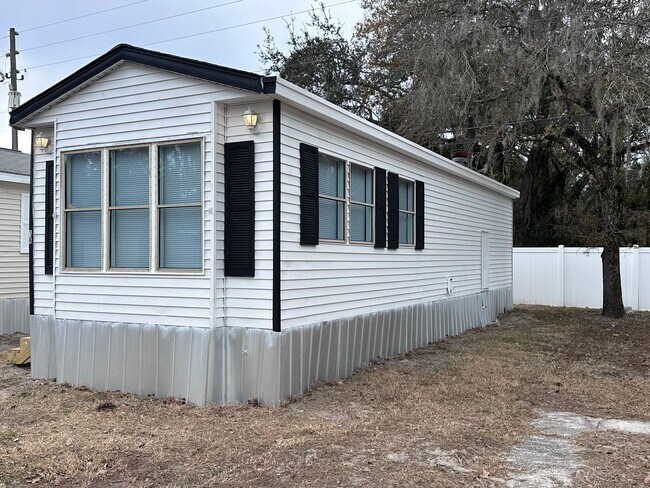 Building Photo - 1Bed/1Bath **RENT TO OWN OPPORTUNITY**