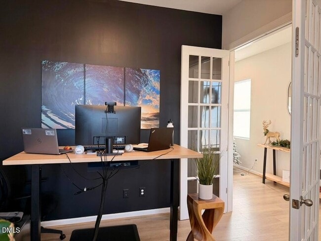 Foto del edificio - 52 Comfort Ct