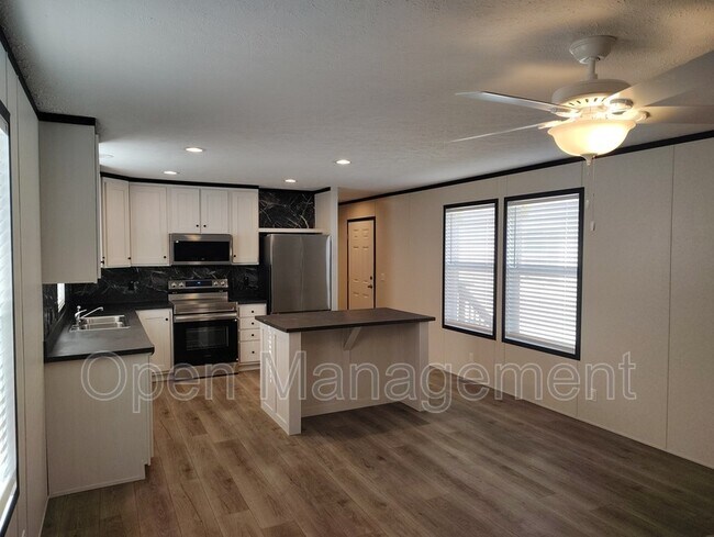 Building Photo - 104 Arlene Ln