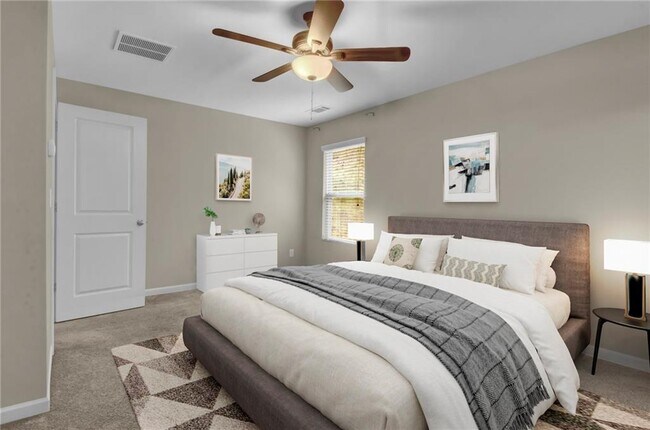 Foto del edificio - 749 Scotland Dr