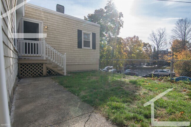 Foto del edificio - 4 br, 2 bath House - 61 Strathmore Rd Apt 1N