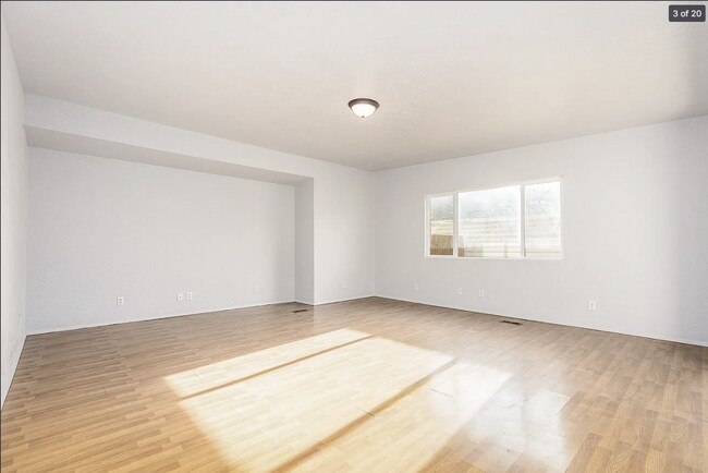 Foto del edificio - 3003 N Standard St