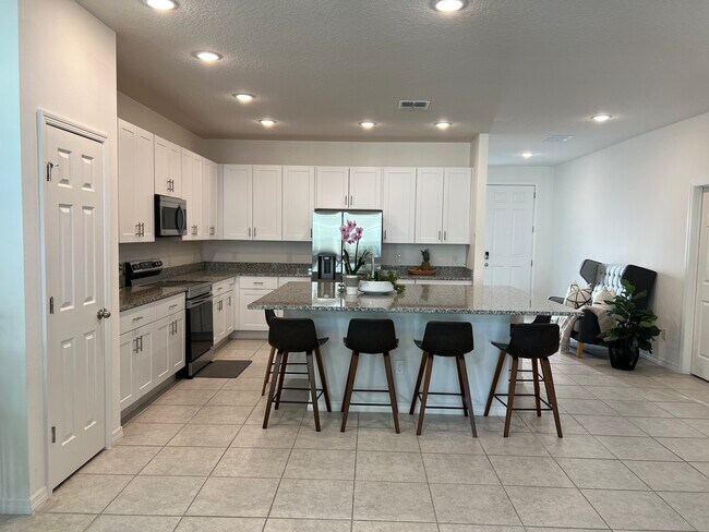 Foto del edificio - 2311 White Cedar Wy
