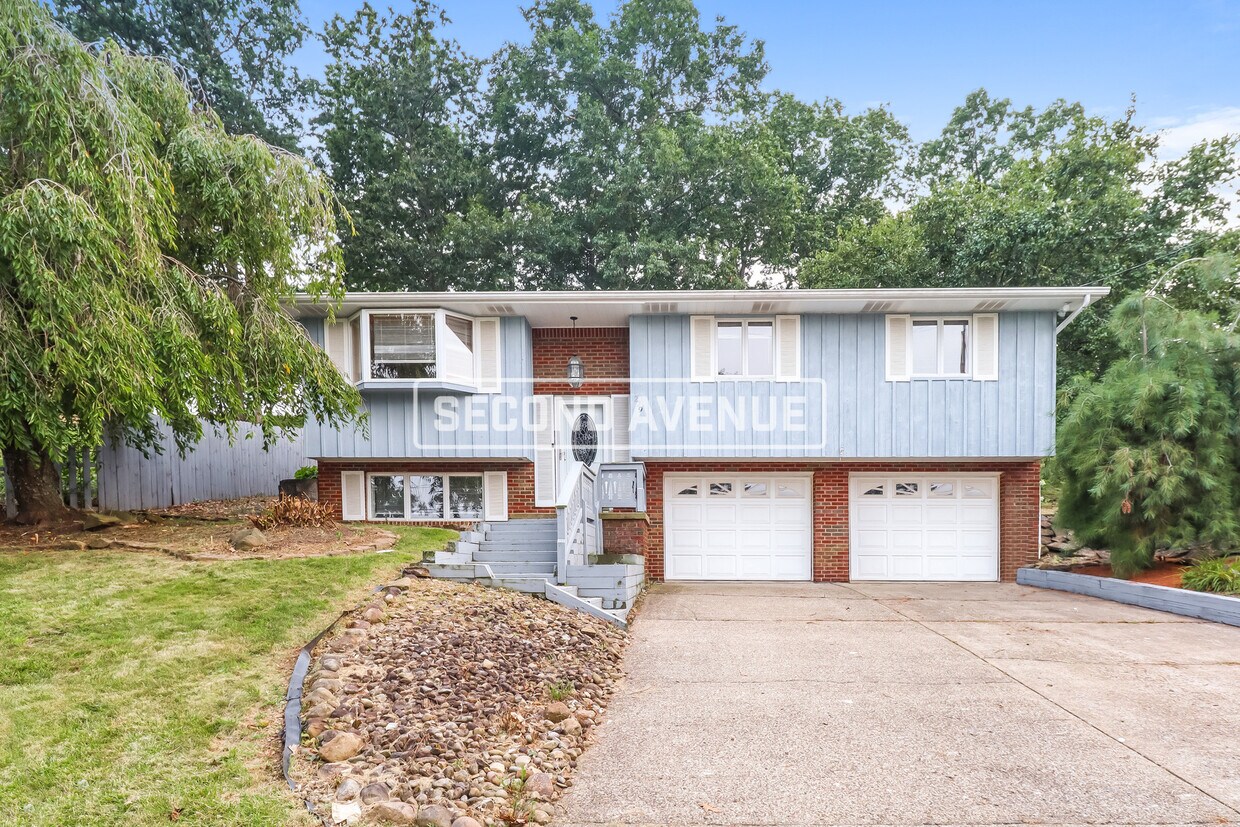 229 Columbia DR House Rental in Aliquippa, PA