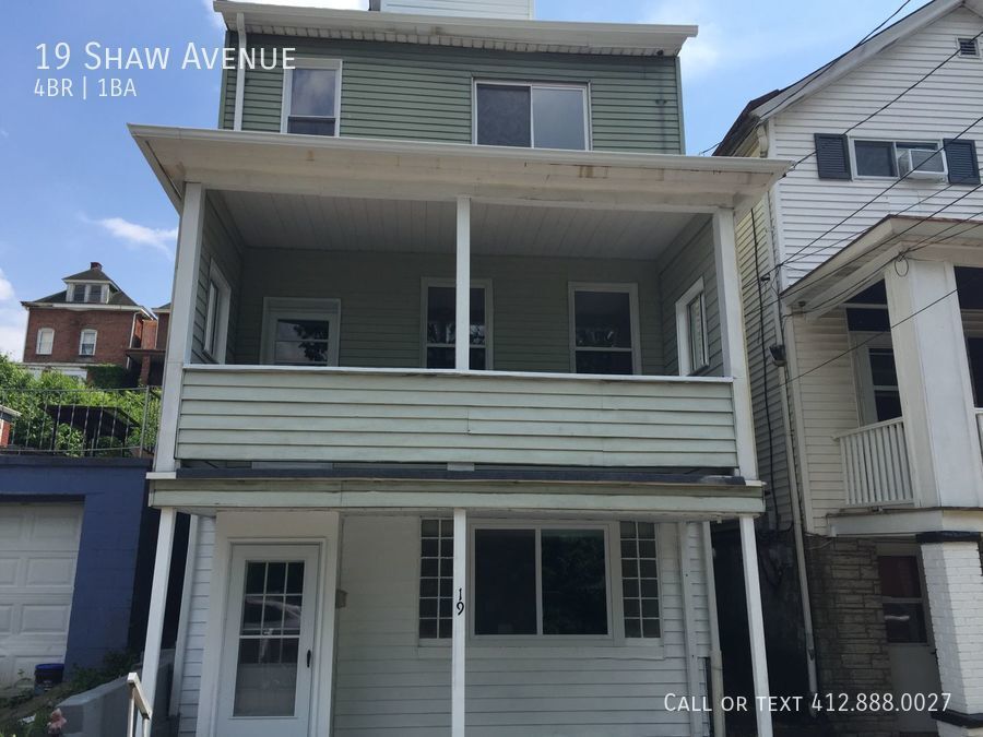 Primary Photo - 4 bedroom 1 bath Mckees Rocks!