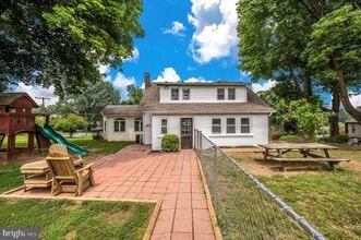 Building Photo - 15213 Clear Spring Rd