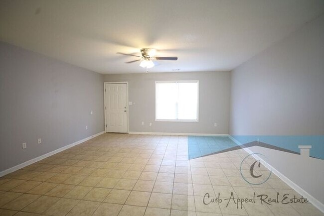 Building Photo - First month move in special $600!! Recently built 2 bed, 1 bath apartment - includes dishwasher a...