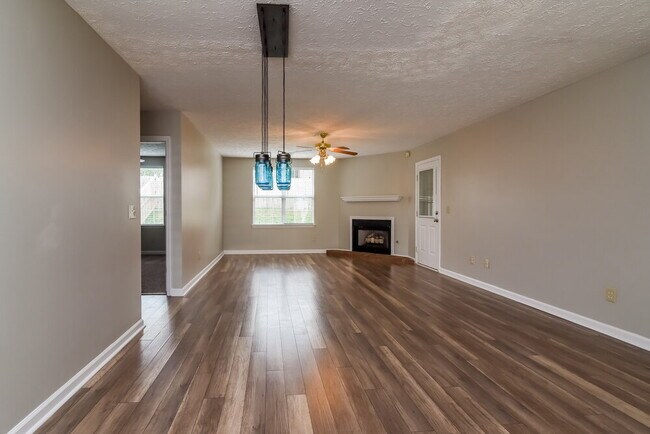 Foto del edificio - 101 Edgehill Ln