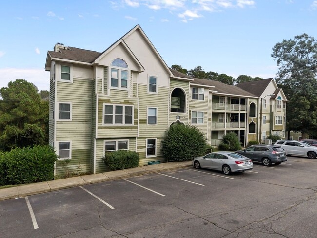 Foto del edificio - 962-6 Stewarts Creek Dr