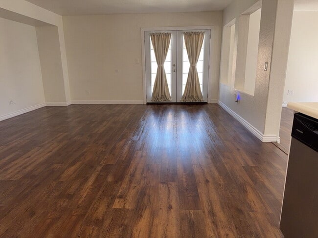 Photo - 1037 Milestone Ave Apartment