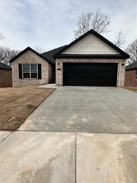 Foto principal - 1231 Leslie St