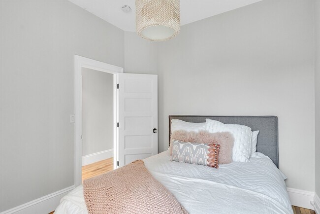 Foto del edificio - 1485 Beacon St