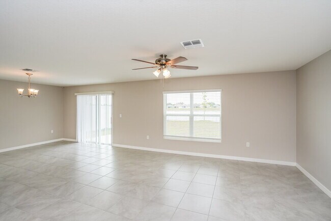 Foto del edificio - 1212 7th Ave NW
