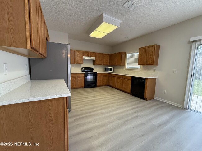 Foto del edificio - 2509 Otter Totem Ct