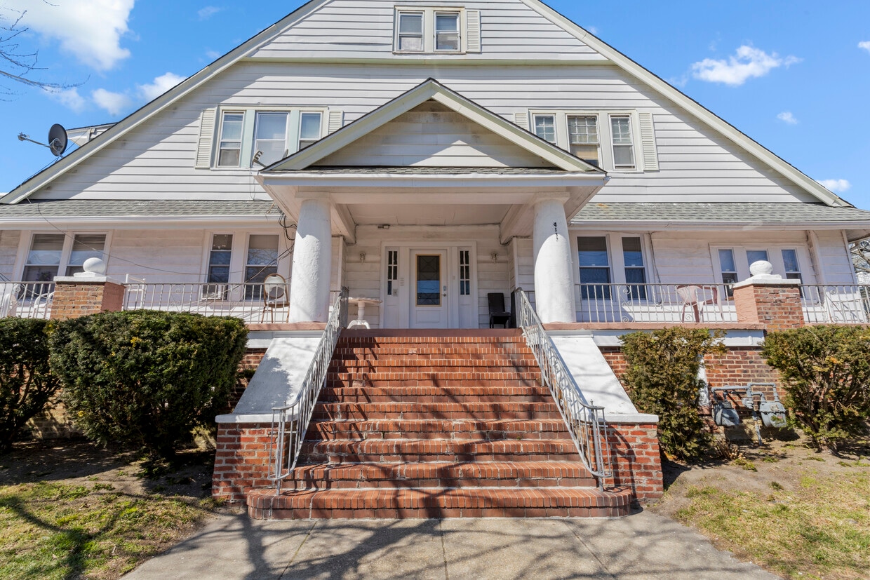 Primary Photo - 4333 Ventnor Ave