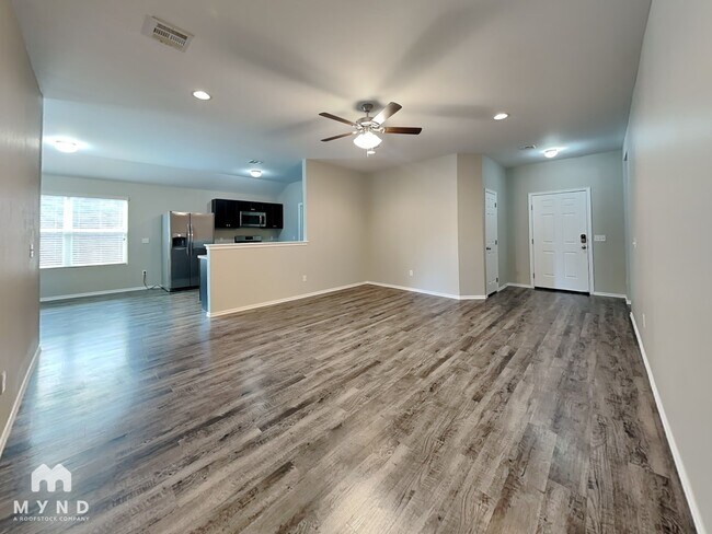 Foto del edificio - 1712 Lanesboro Dr