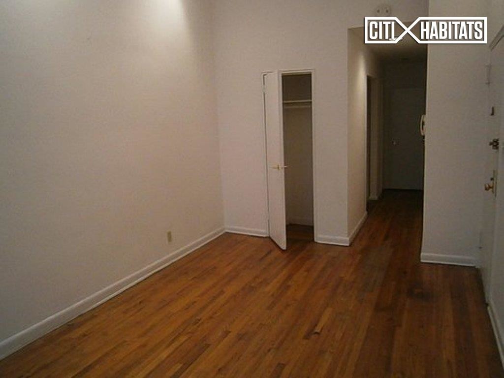 Foto del edificio - 311 E 78th St