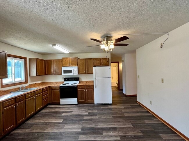 Building Photo - 149515-149515 Wineberry Ln