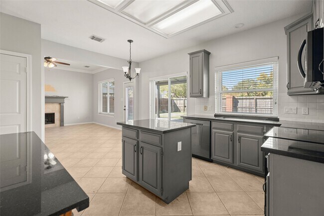 Foto del edificio - 1209 Comanche St