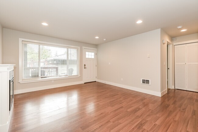 Building Photo - 21305 48th Ave W