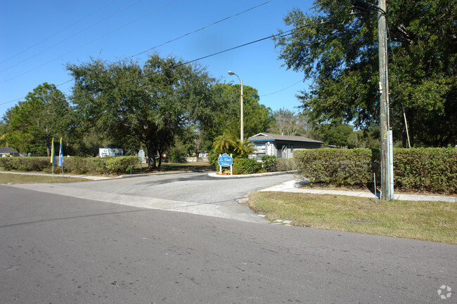 Le Club Villas - Fountains at Pinellas Park