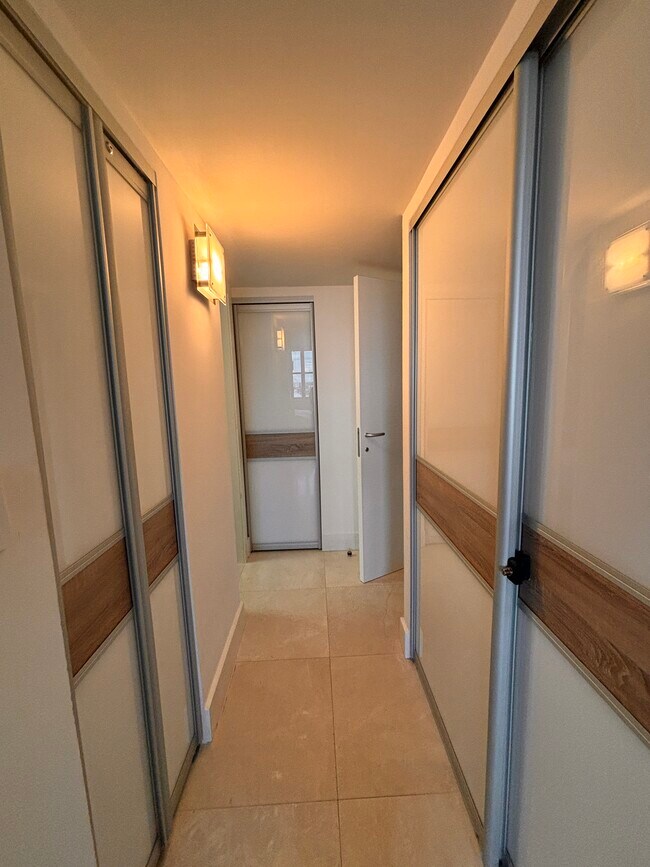 Foto del edificio - 3034 Parkway Blvd