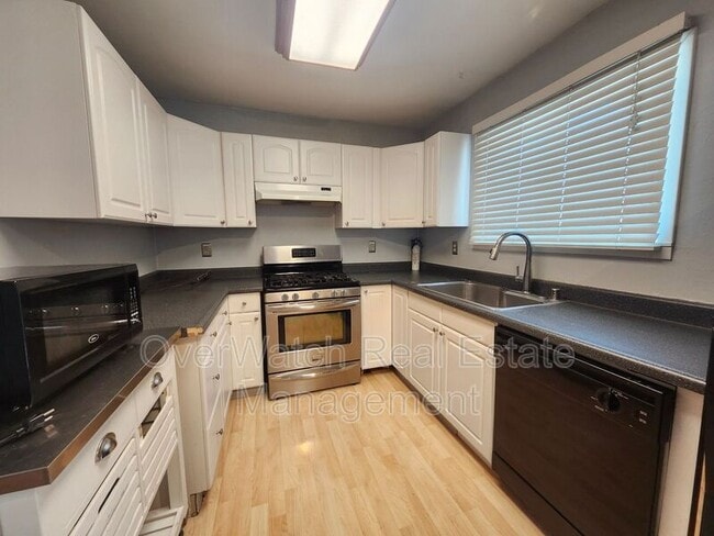 Building Photo - 8721 Ange St