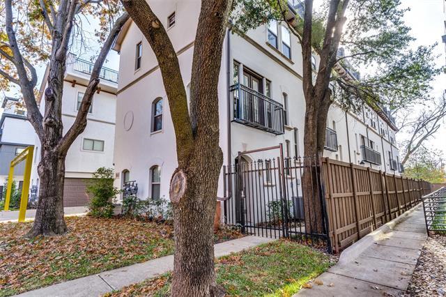 Building Photo - 5922 Ross Ave