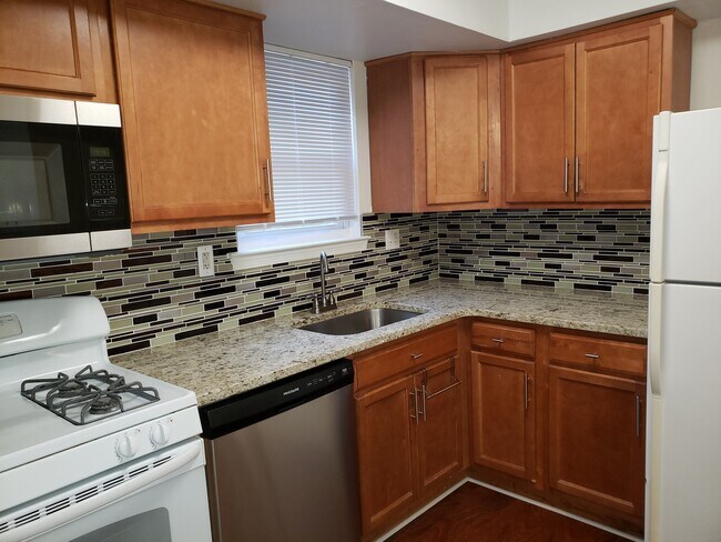 Building Photo - 4501 Winding Brook Dr