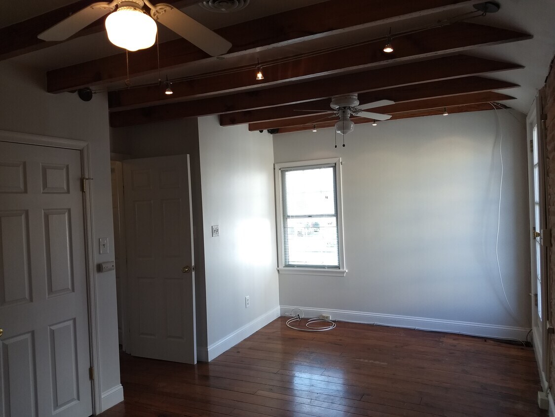 Bedroom - 917 S Hanover St