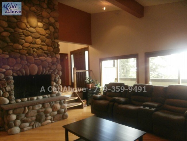 Building Photo - 6995 Blackhawk Pl
