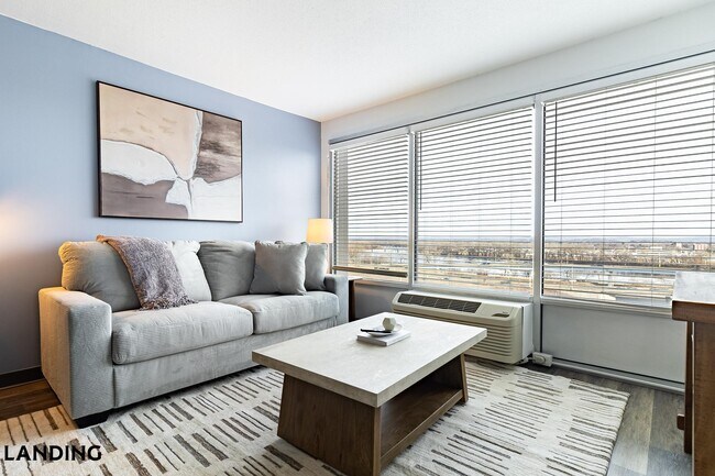 Foto del edificio - 50 Morgan St N