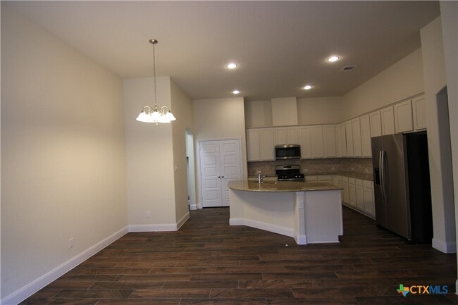 Foto del edificio - 1263 FM306