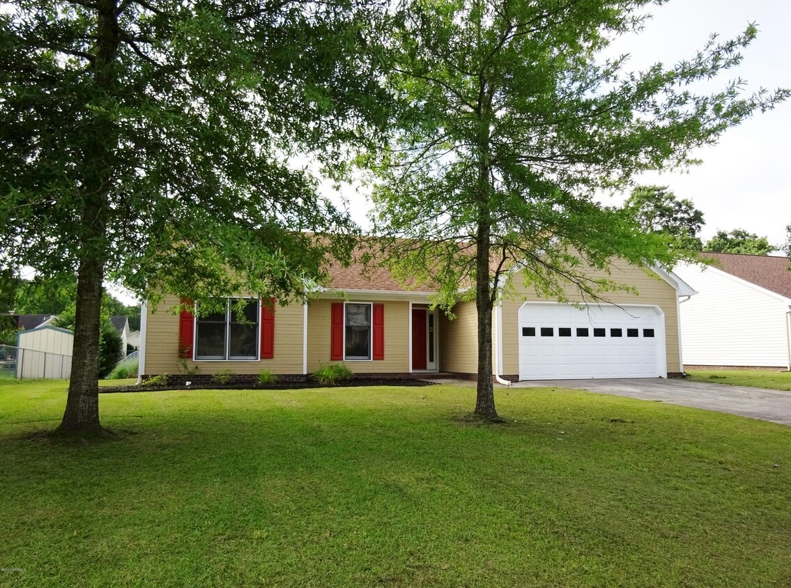 405 Raintree Rd, Jacksonville, NC 28540 House Rental in Jacksonville, NC