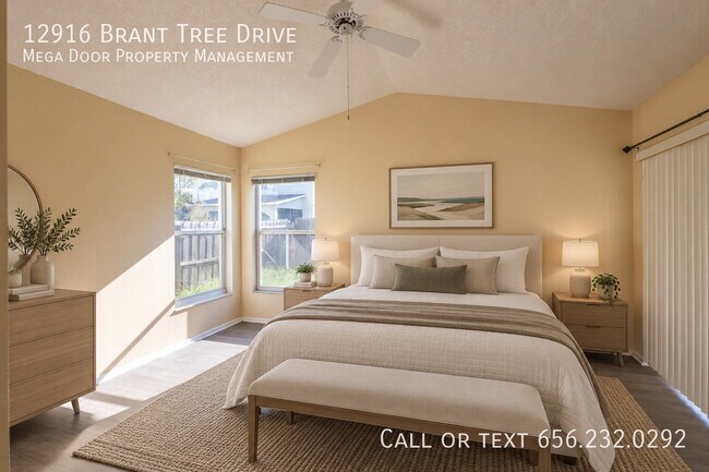 Foto del edificio - 12916 Brant Tree Dr