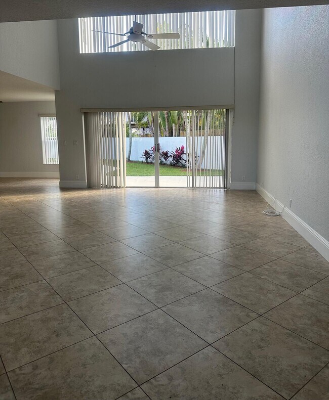 Foto del edificio - 10720 Bexley Blvd
