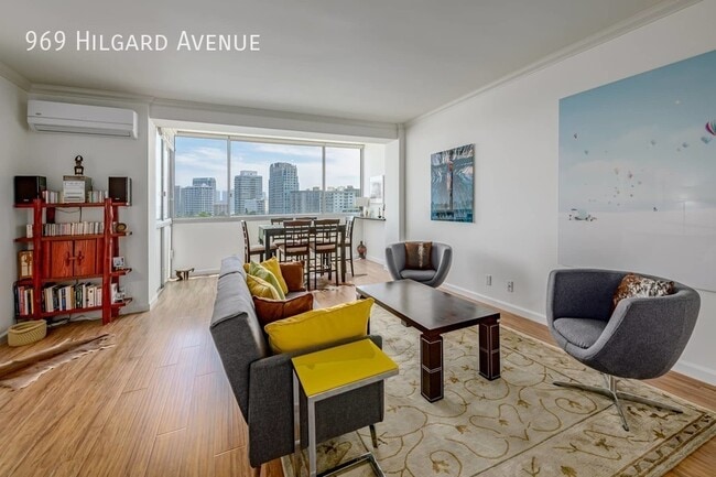 Foto del edificio - 969 Hilgard Ave