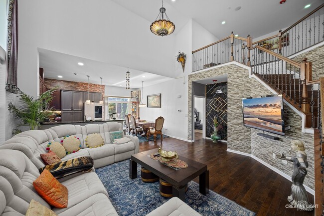 Foto del edificio - 2704 Blakely Ln