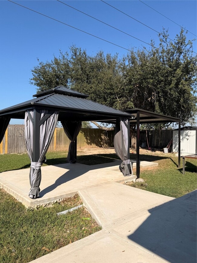 Building Photo - 2839 Autumn Springs Ln