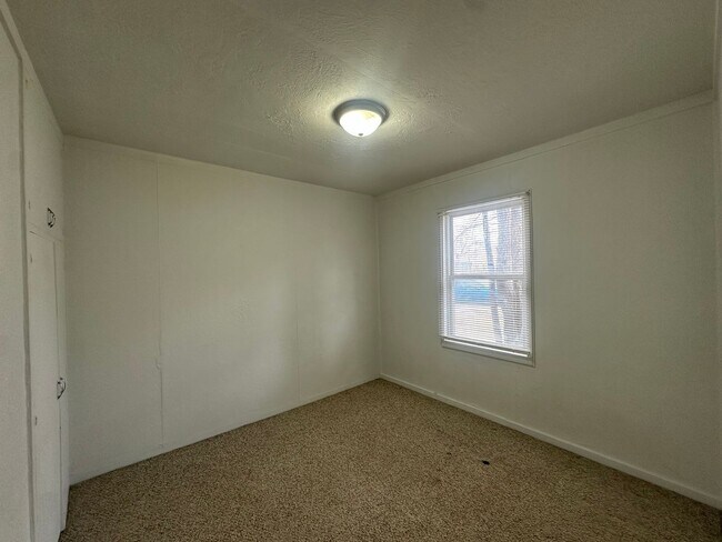 Foto del edificio - 1 Bedroom 1 Bathroom Duplex for rent in Aztec